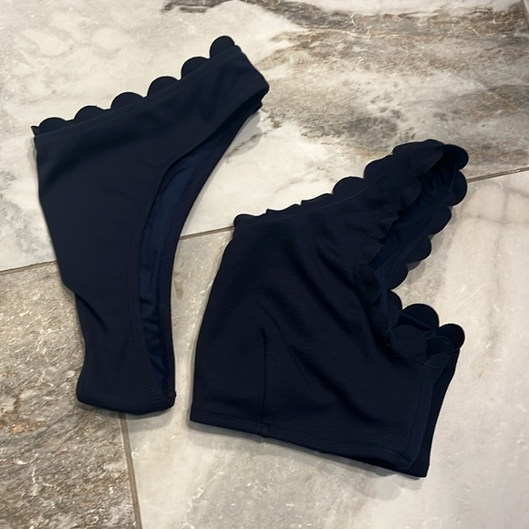 Cupshe one shoulder scallop bikini, navy blue Medium - Picture 6 of 6